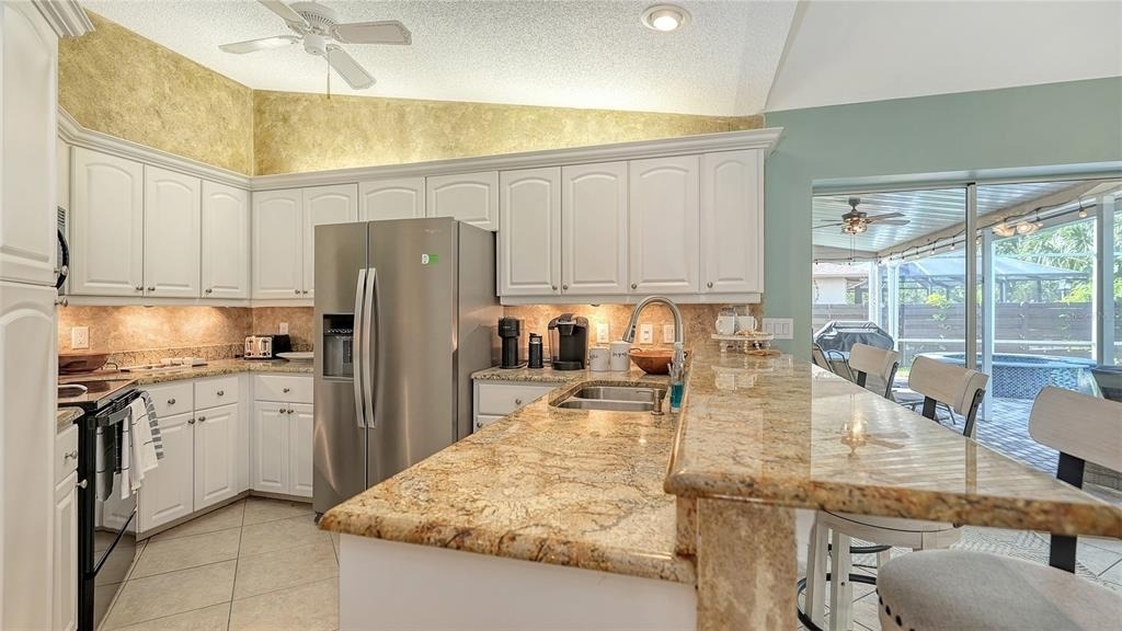 2246 Cork Oak Street W - Photo 18