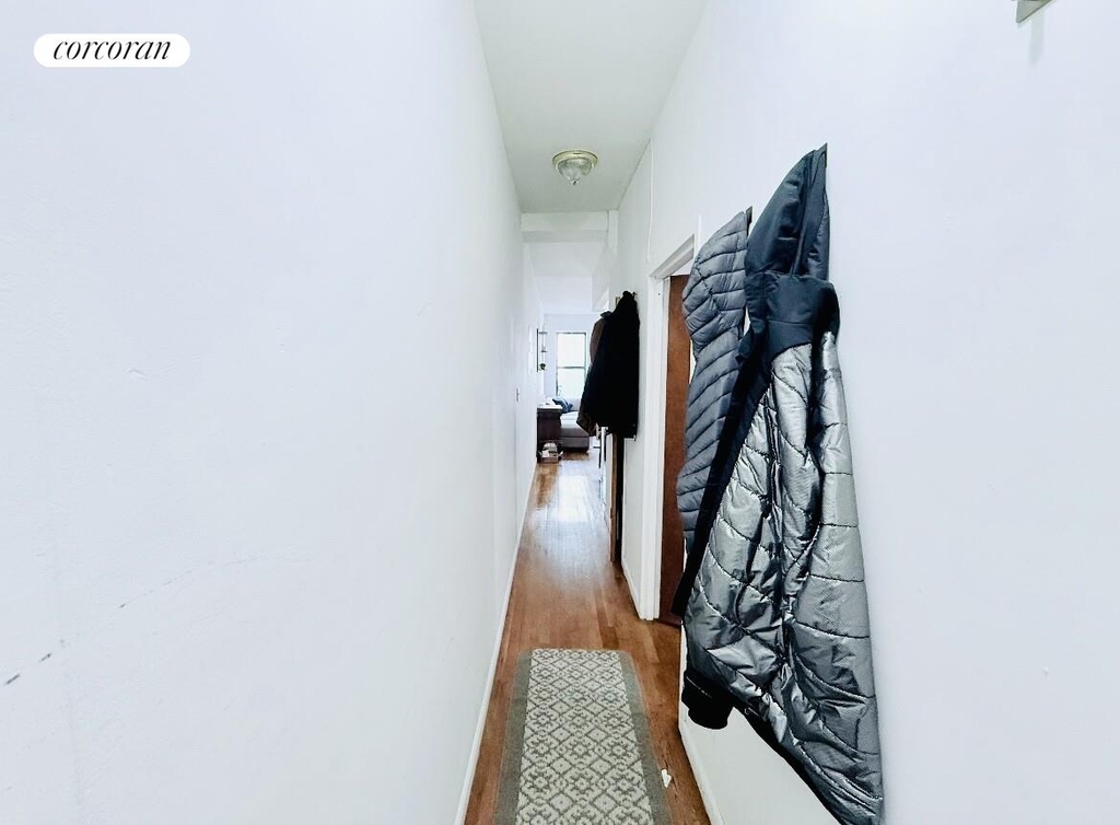 242 East 50th Street, - Photo 7
