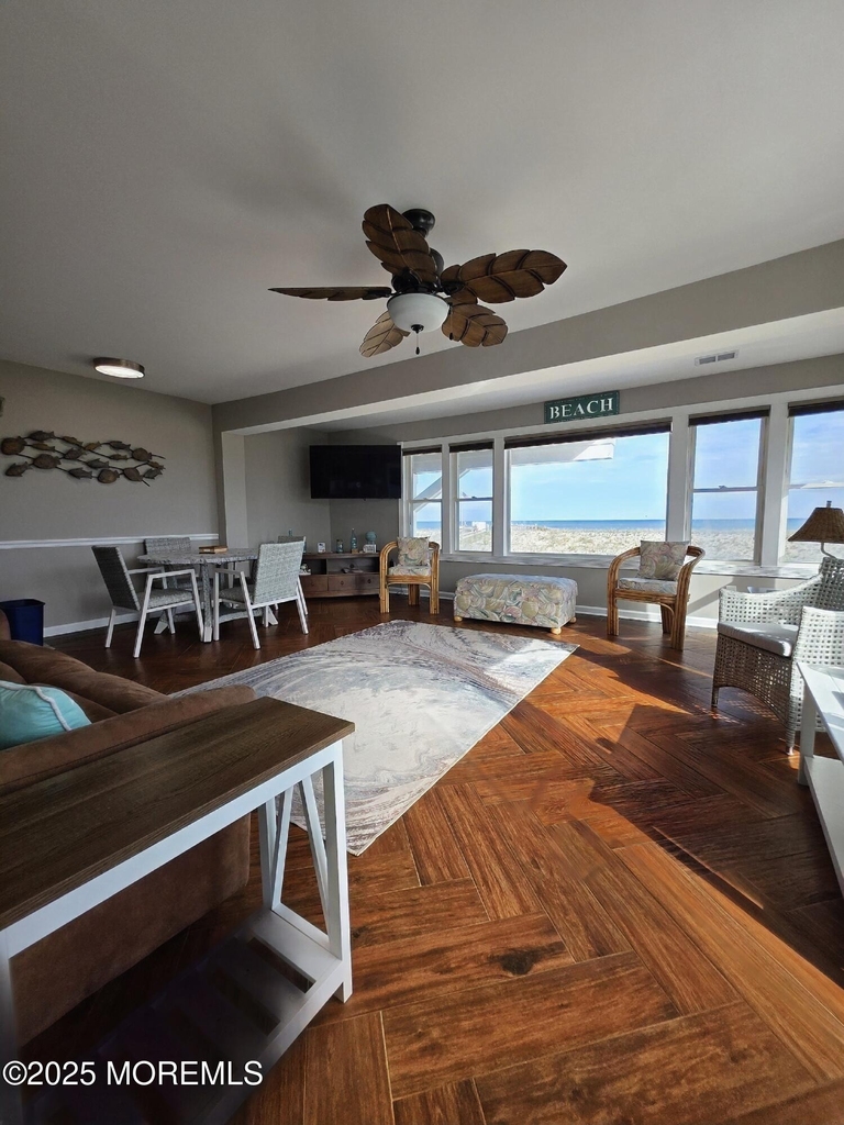 42 Dune Terrace - Photo 2