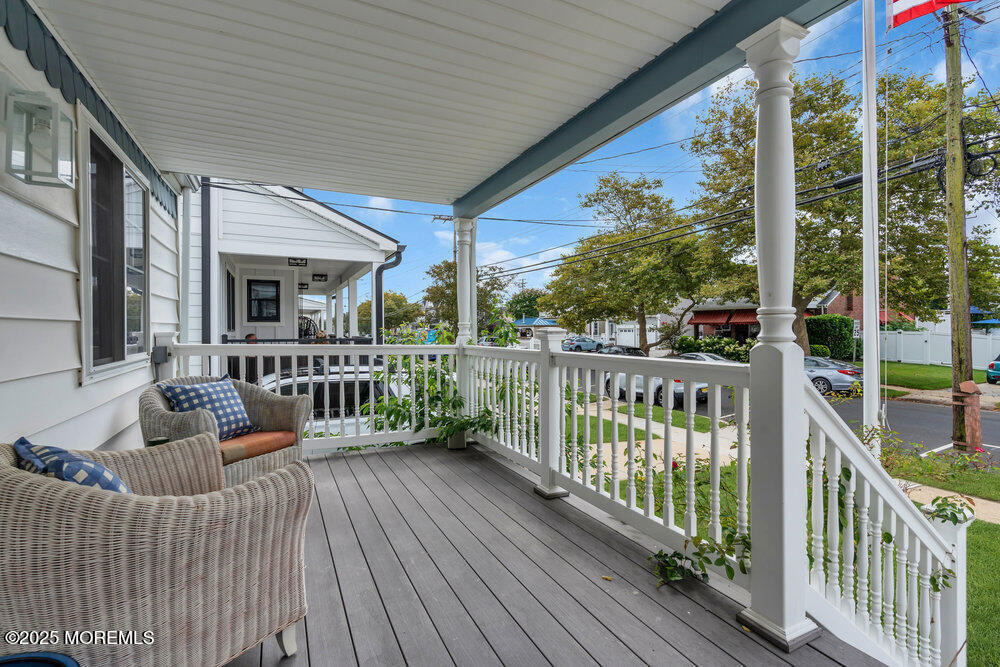 308 16th Avenue - Photo 3