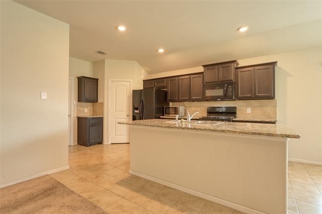 744 Walls Boulevard - Photo 9