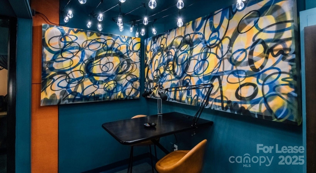 650 E Brooklyn Village Avenue - Photo 10