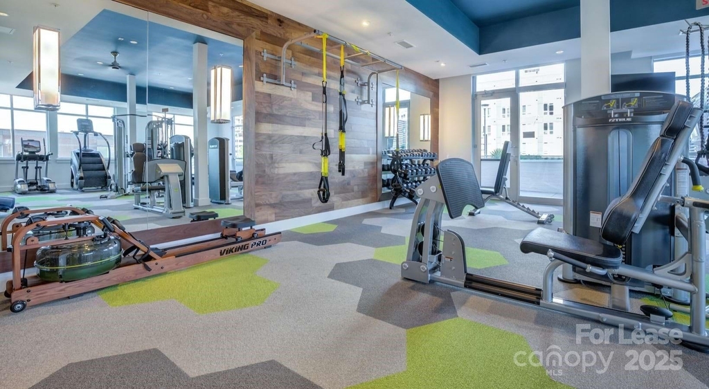 650 E Brooklyn Village Avenue - Photo 18