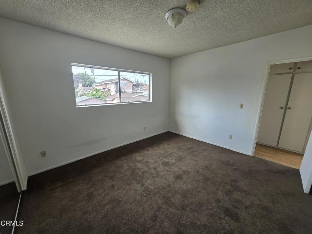 811 N Mariposa Avenue - Photo 2