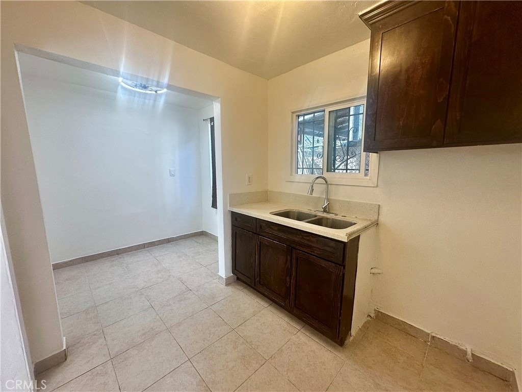 113 W 97th - Photo 4