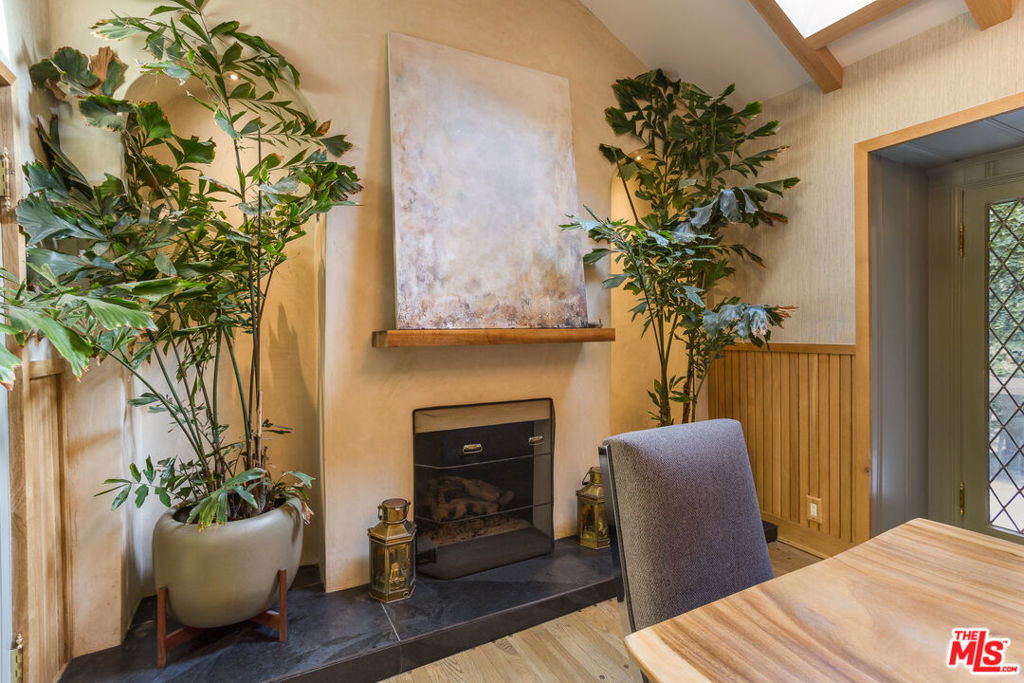 4880 Queen Florence Lane - Photo 7