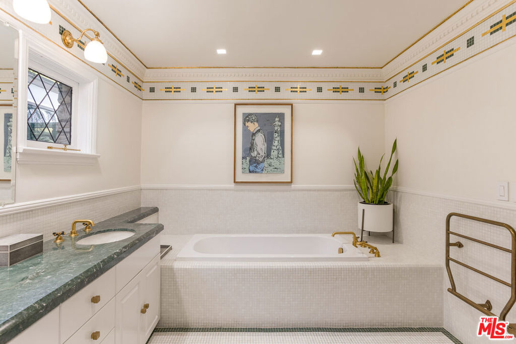 4880 Queen Florence Lane - Photo 22
