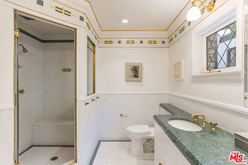 4880 Queen Florence Lane - Photo 23