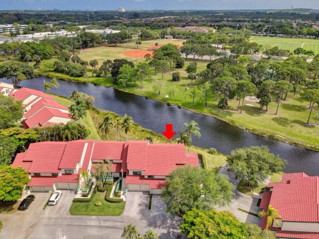 6 Lexington Lane E - Photo 60