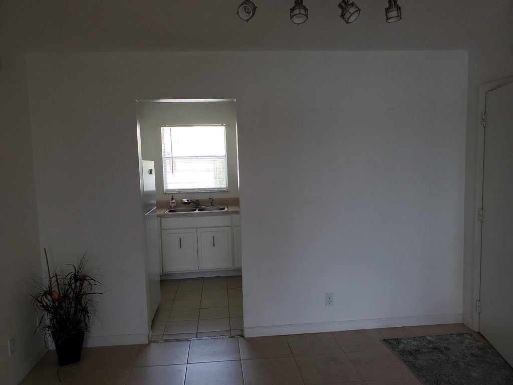 235 Lake Dora Drive - Photo 4