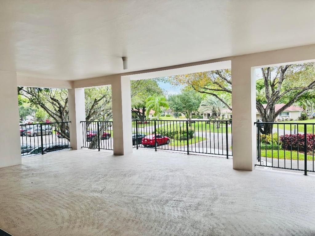 2900 N Palm Aire Drive - Photo 15