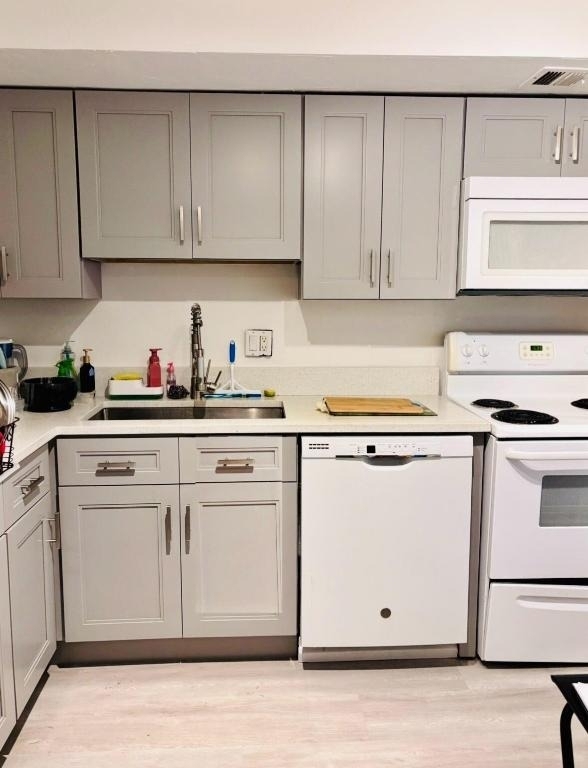 2900 N Palm Aire Drive - Photo 4