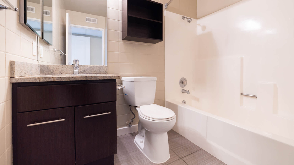 1710 N Fuller Ave - Photo 24