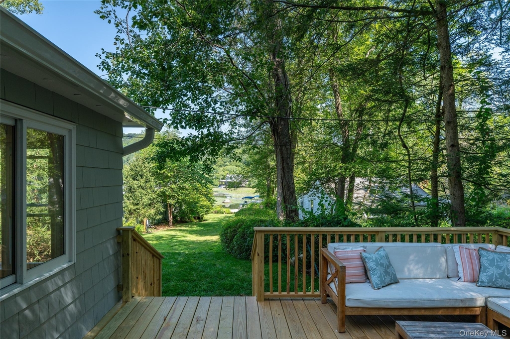 9 S Shore Drive - Photo 29