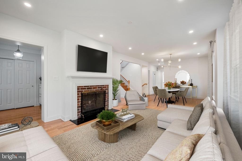 708 Hankin Street - Photo 6
