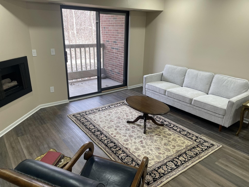 3005 Fernwood Avenue - Photo 2