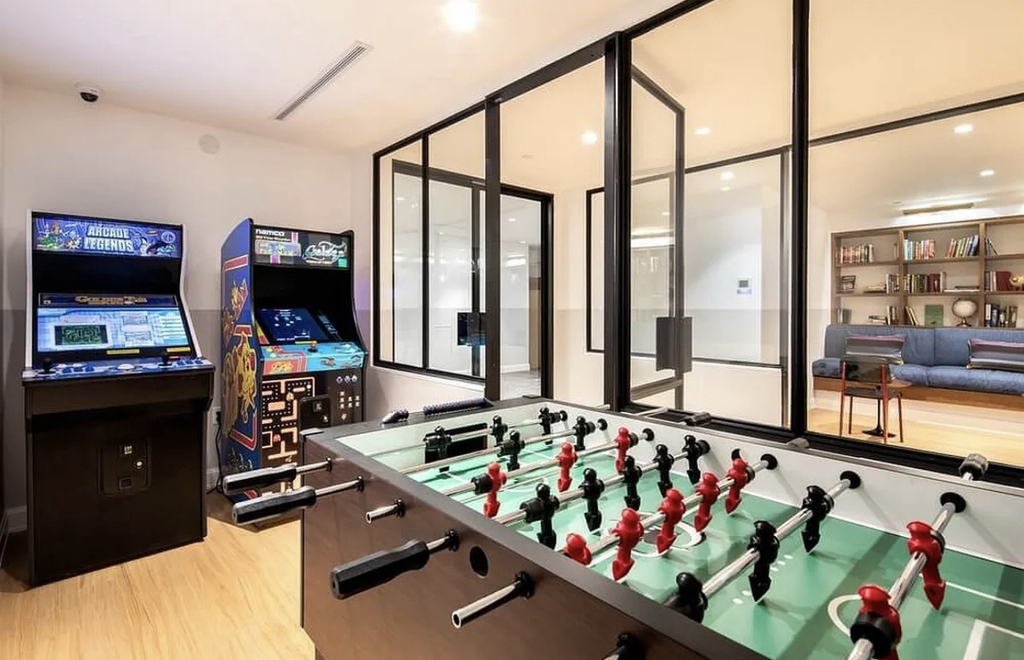 420 East 54th Street, Unit 1601 - Photo 9