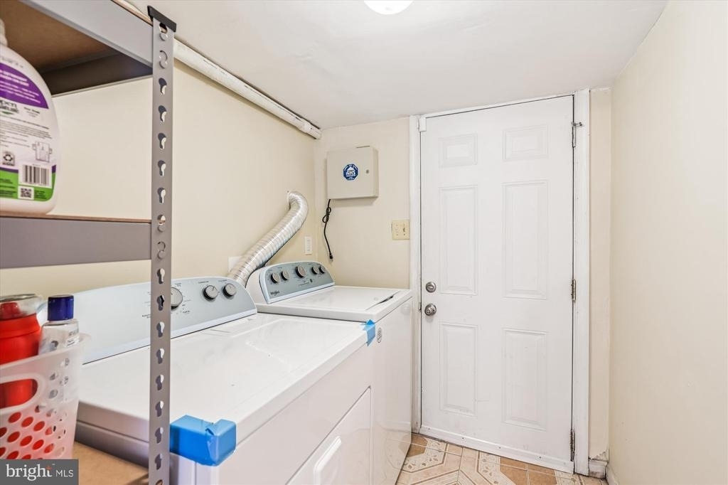 758 19th Street Ne - Photo 15