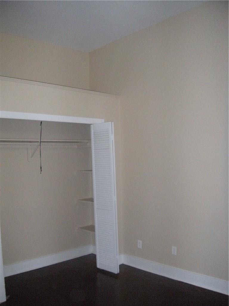 915 W 23rd St - Photo 21