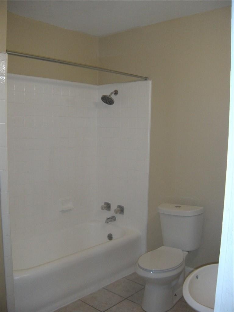 915 W 23rd St - Photo 15