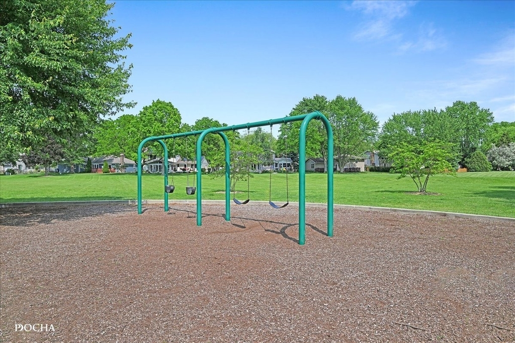1012 Bainbridge Drive - Photo 47