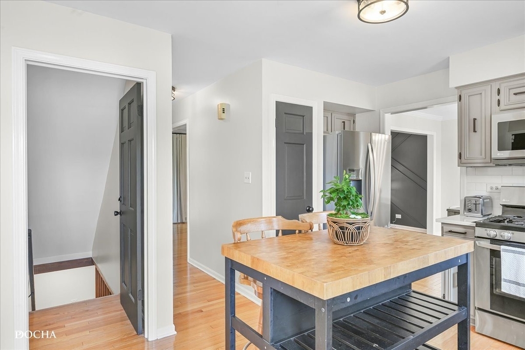 1012 Bainbridge Drive - Photo 11