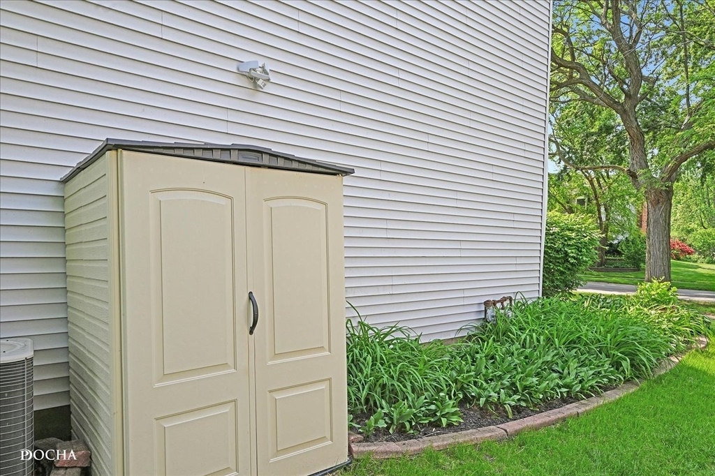 1012 Bainbridge Drive - Photo 38