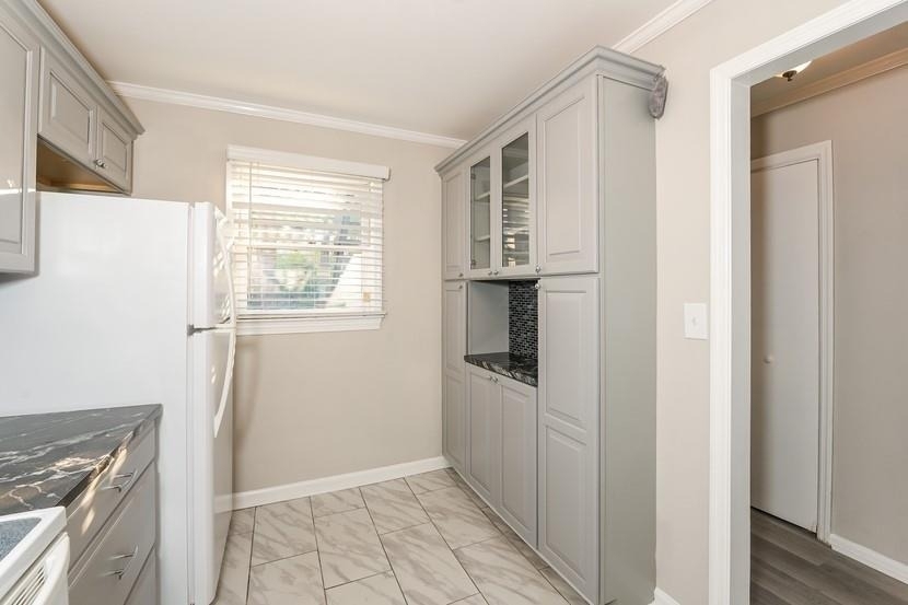 2505 W Broad Street - Photo 6