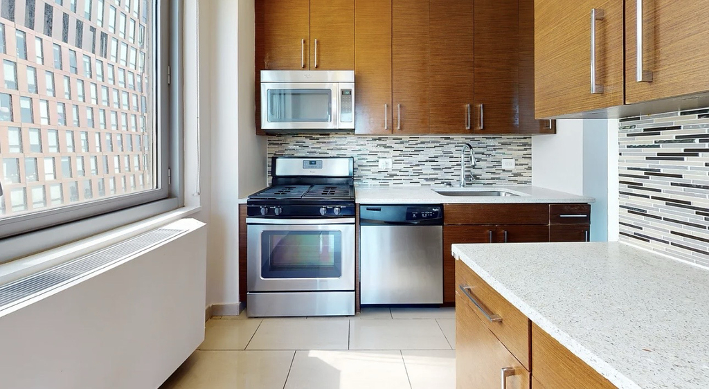 401 East 34th Street, Unit N26c - Photo 0