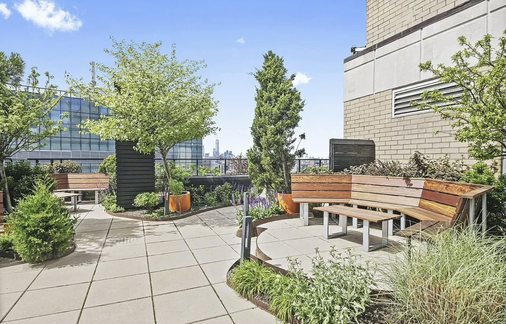 401 East 34th Street, Unit N26c - Photo 6