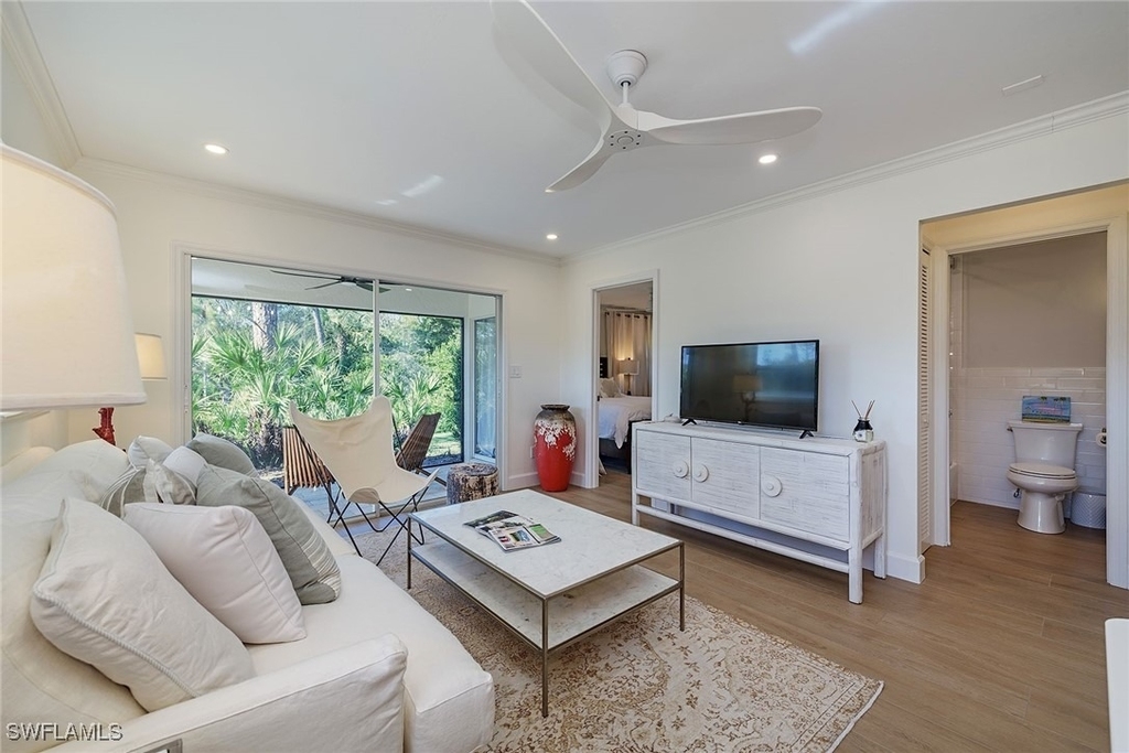 301 Ridge Drive - Photo 3