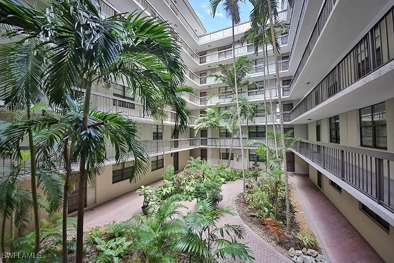 651 Seaview Court - Photo 14