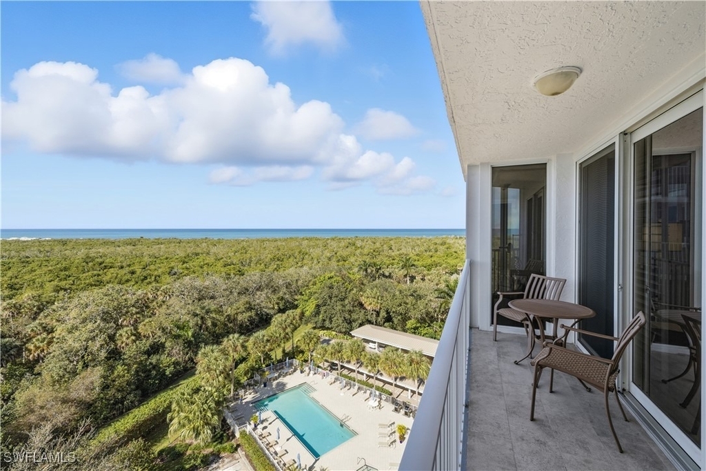 6361 Pelican Bay Boulevard - Photo 20