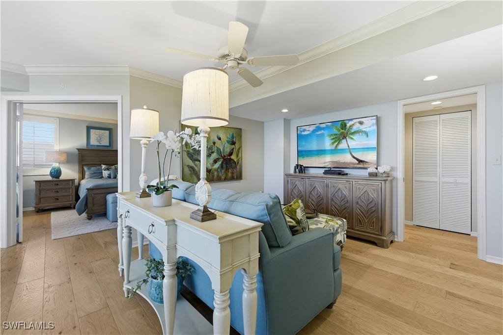 6361 Pelican Bay Boulevard - Photo 4