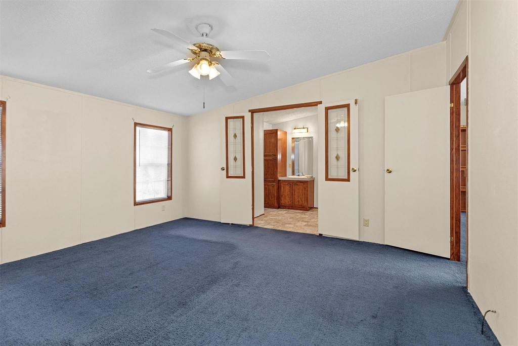 11261 Rose Road - Photo 15