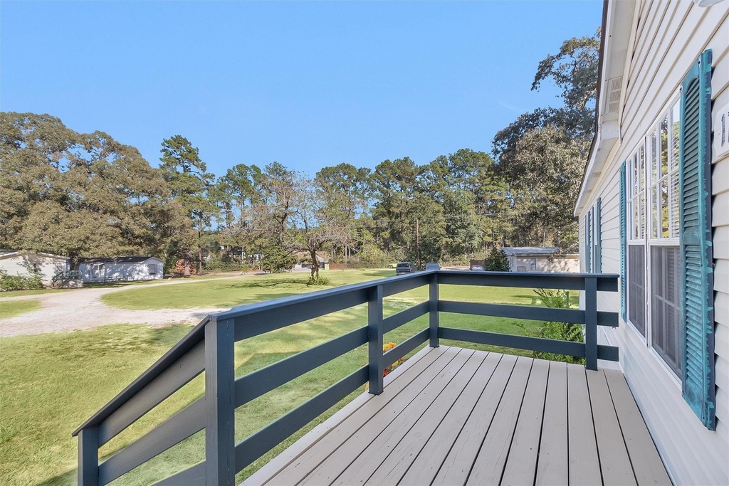 11261 Rose Road - Photo 3
