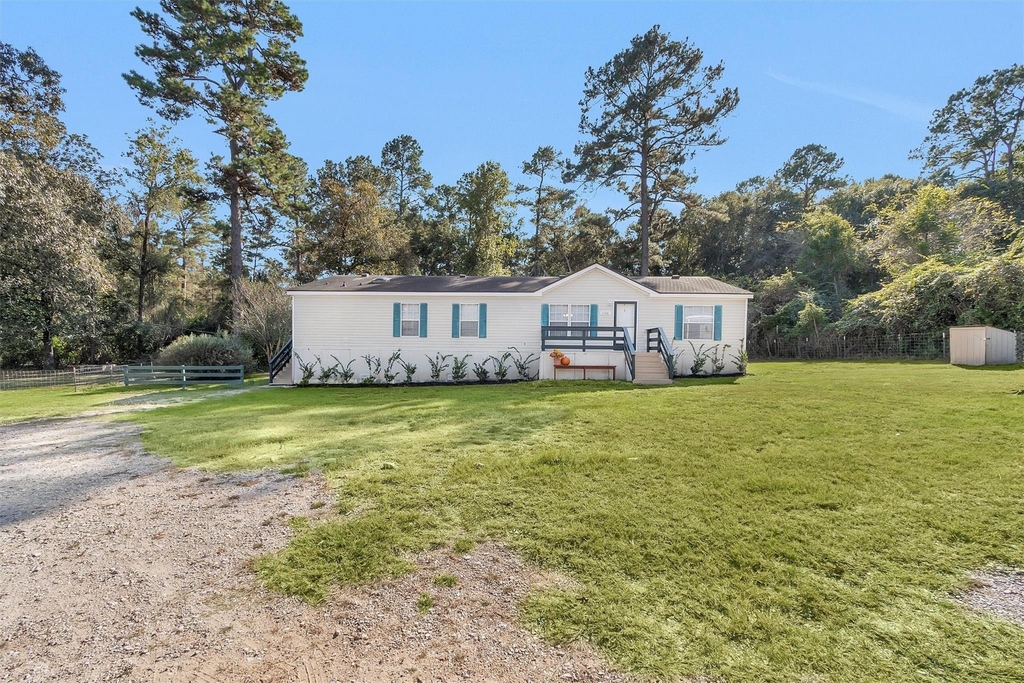 11261 Rose Road - Photo 0