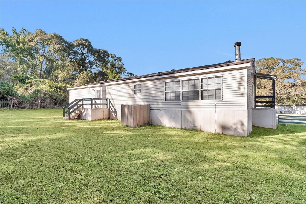 11261 Rose Road - Photo 29
