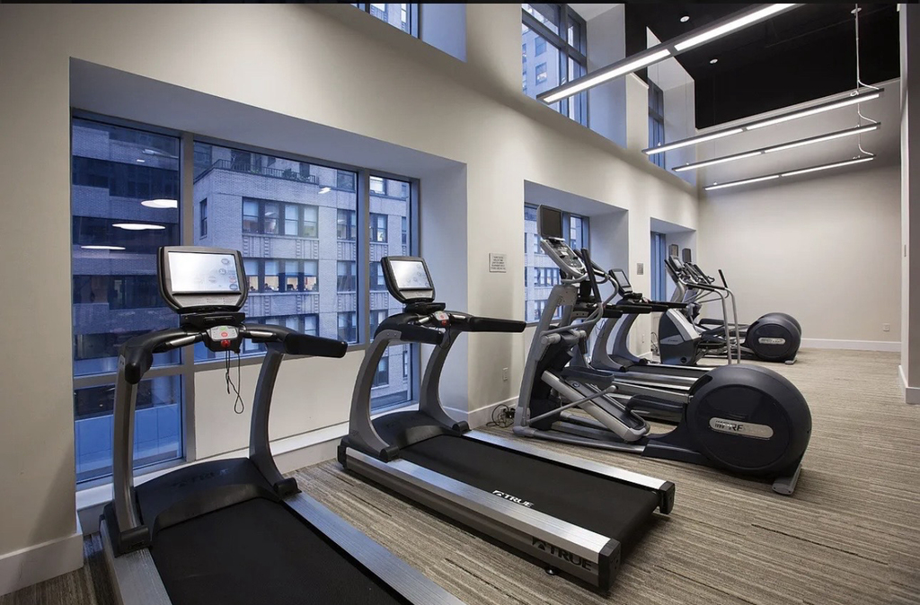 150 East 44th Street, Unit 18h - Photo 17