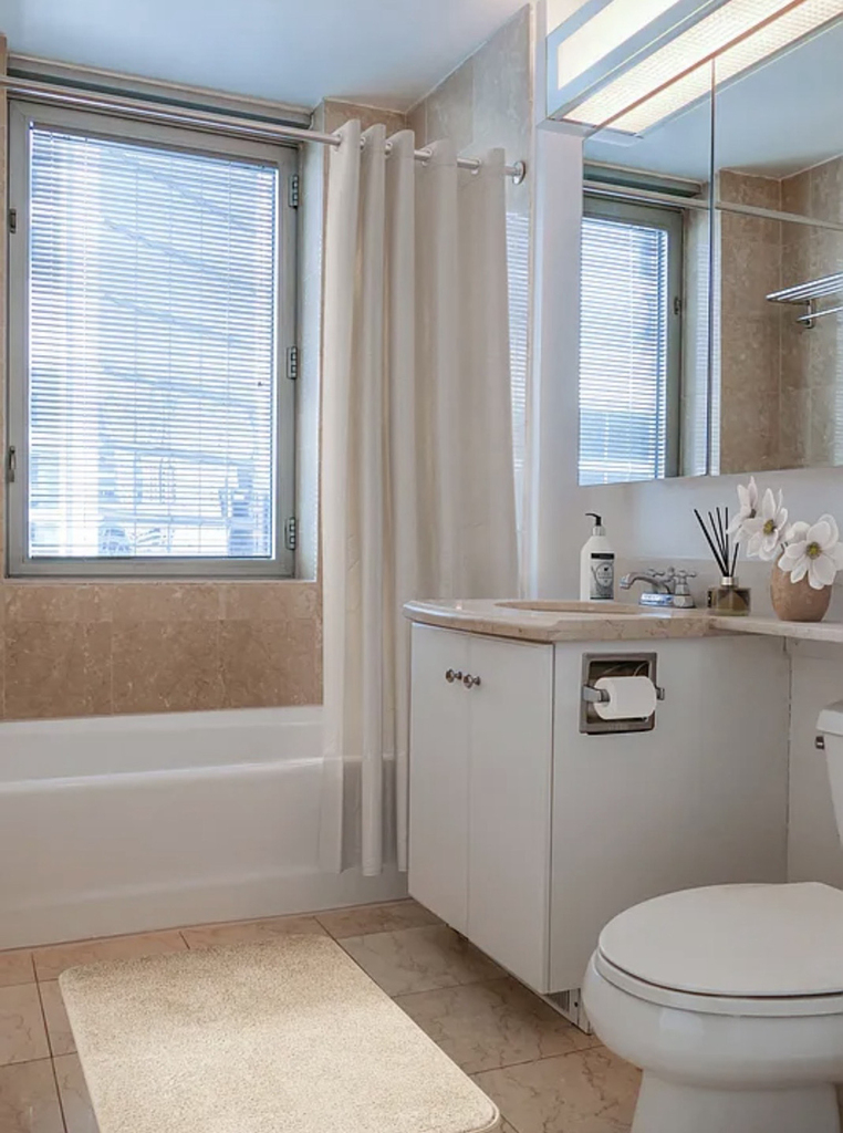 150 East 44th Street, Unit 18h - Photo 9