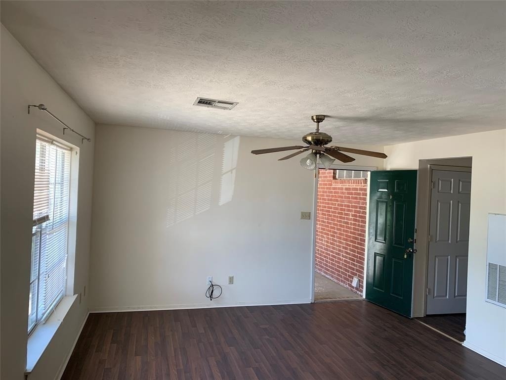 3801 College Main Street - Photo 6