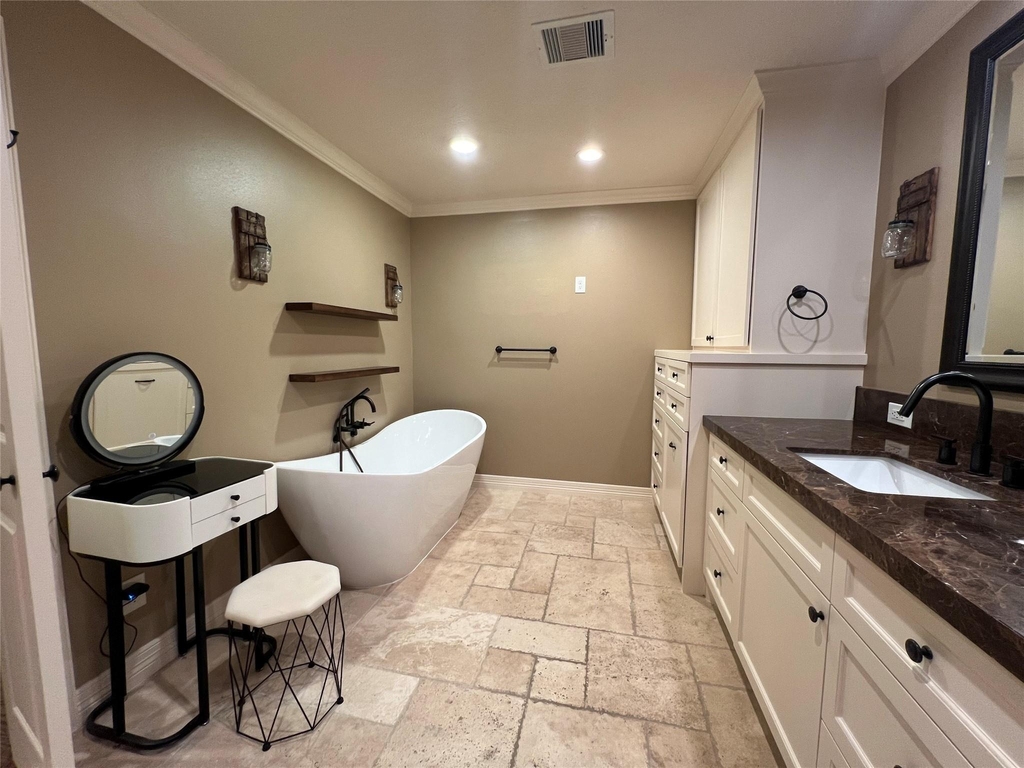 1014 Roxella Street - Photo 20