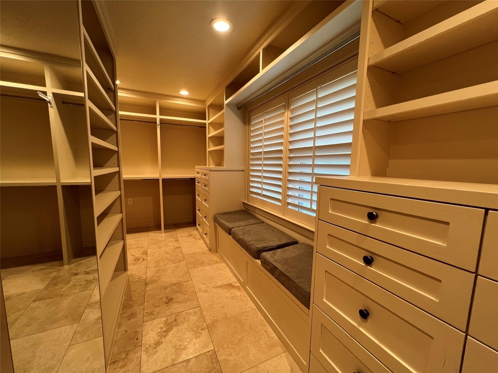 1014 Roxella Street - Photo 17