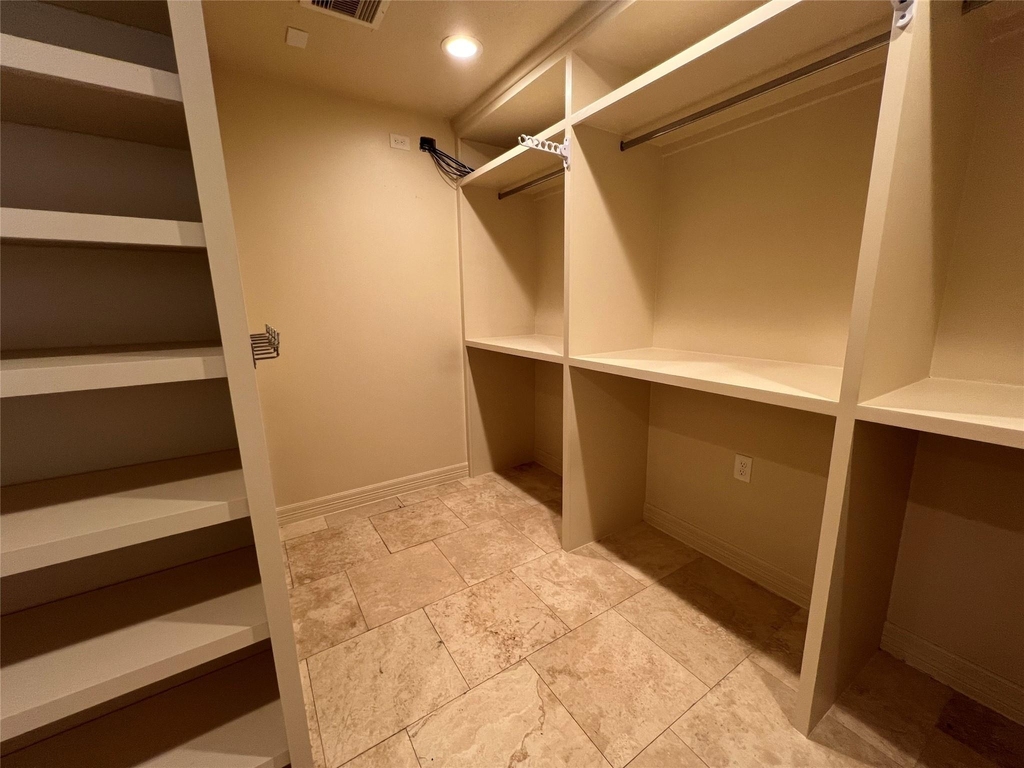 1014 Roxella Street - Photo 18