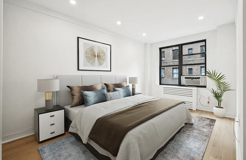 160 East 48th Street, Unit 14-l2 - Photo 2