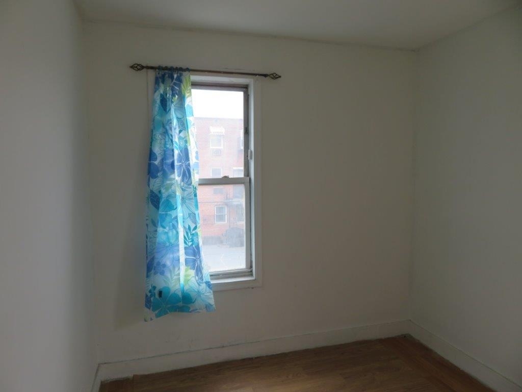East 98th Street - Photo 3