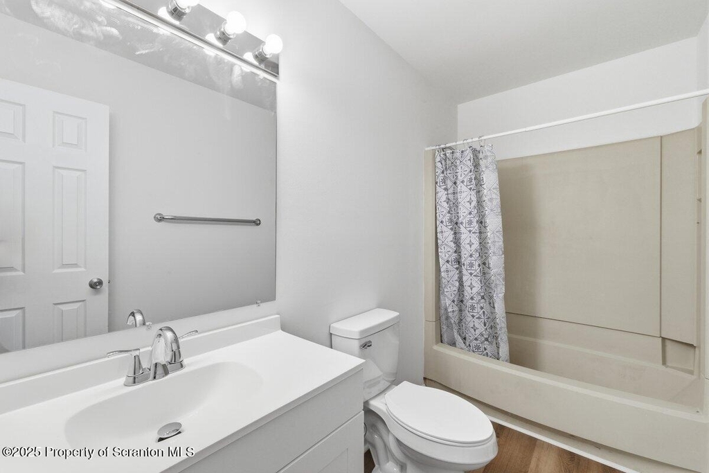 1273 Chateau Drive - Photo 12