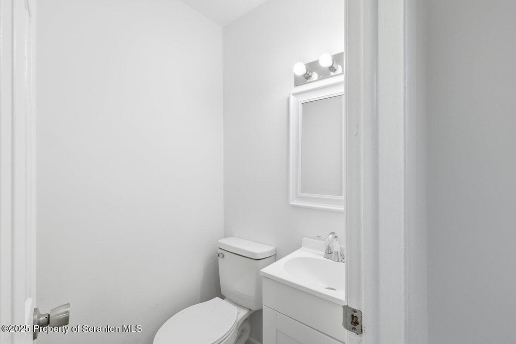 1273 Chateau Drive - Photo 9
