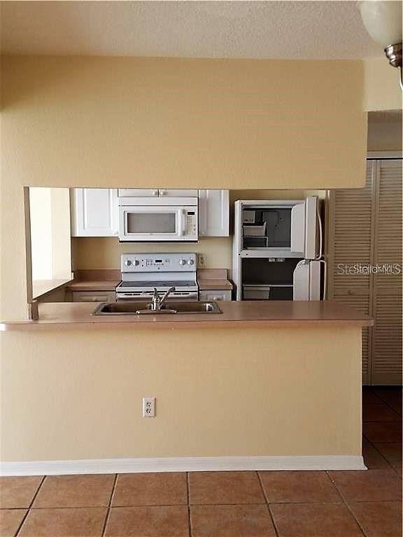 251 Caribbean Drive - Photo 3