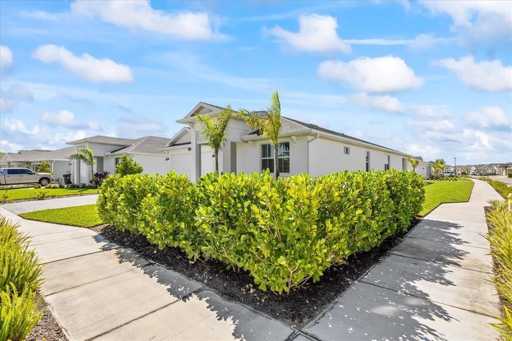 16397 Preservation Boulevard - Photo 2